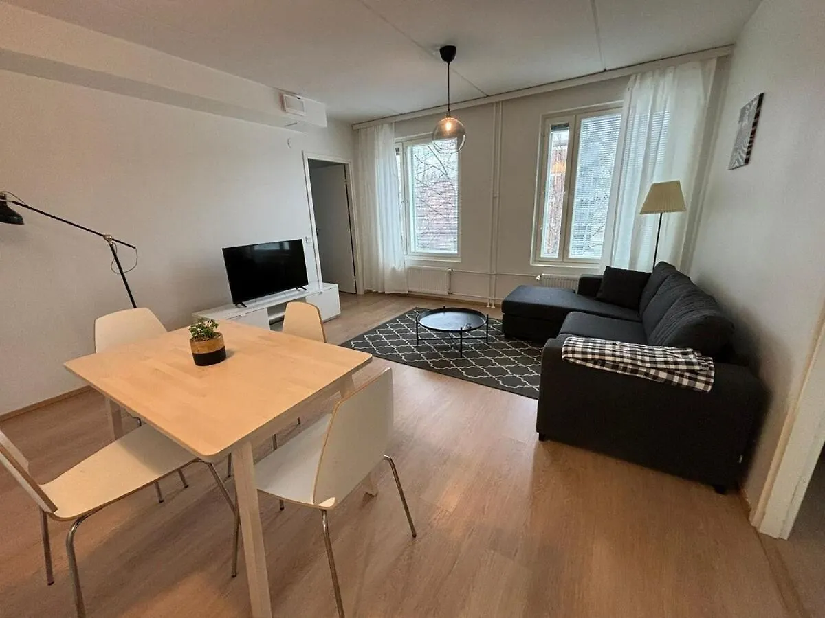 Apartment Three Bedroom In Heart Of Tikkurila Vantaa