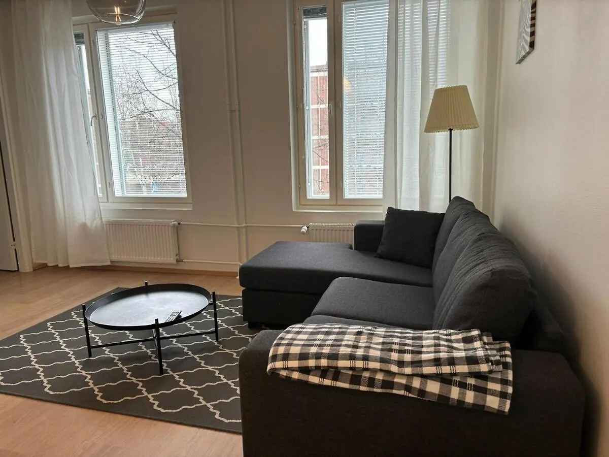 Three Bedroom In Heart Of Tikkurila Vantaa Apartment