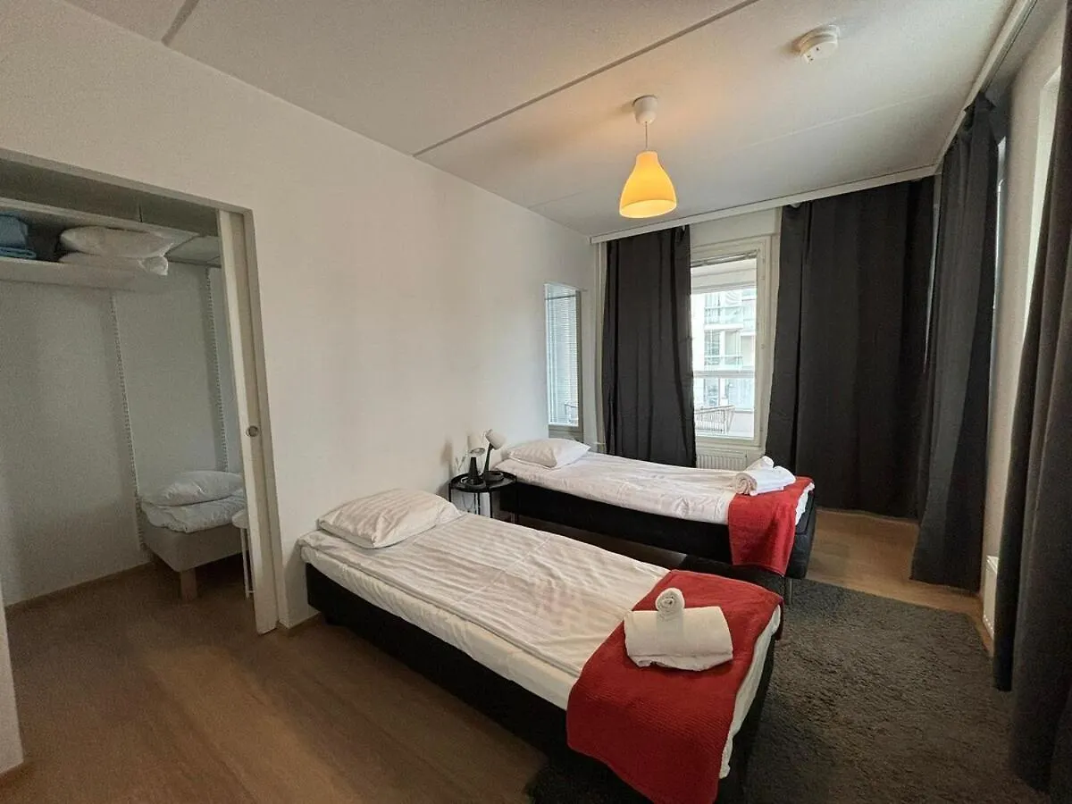 Three Bedroom In Heart Of Tikkurila Vantaa Apartment